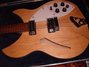 Rickenbacker 330/6 , Mapleglo: Body - Front