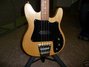 Rickenbacker 3000/4 , Mapleglo: Body - Front