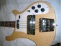 Rickenbacker 4001/4 C64, Mapleglo: Close up - Free